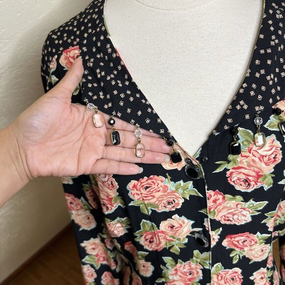 VTG Carol Little Button Down Top Womens 12 Black Pink Floral Beaded Notch Collar - Picture 3 of 10